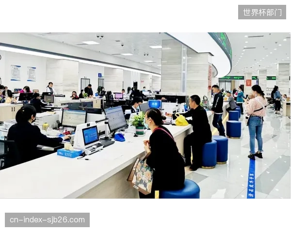 数据治理委员会沦为“扯皮会”：部门间权责不清，数据共享的流程依旧冗长而低效